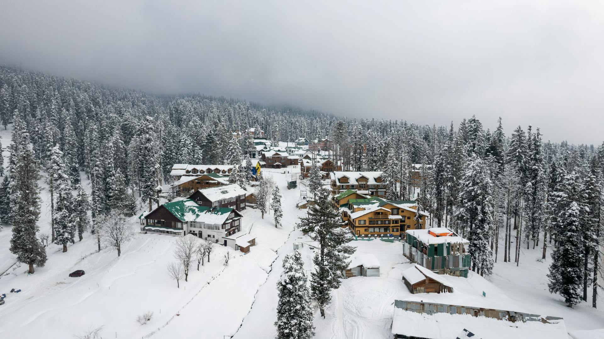 kashmir winter travel guide roameoo
